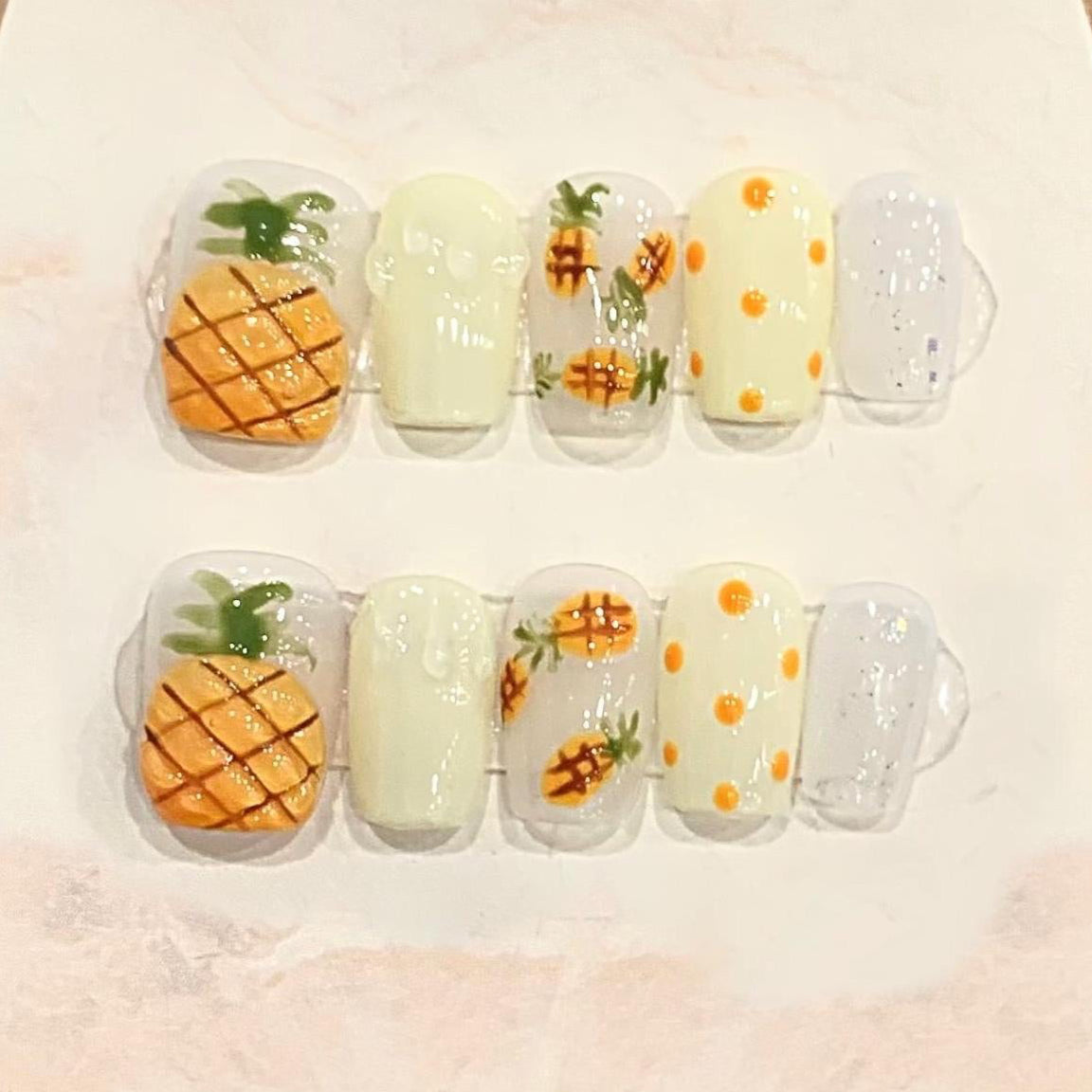 Ananas - Summer 2025