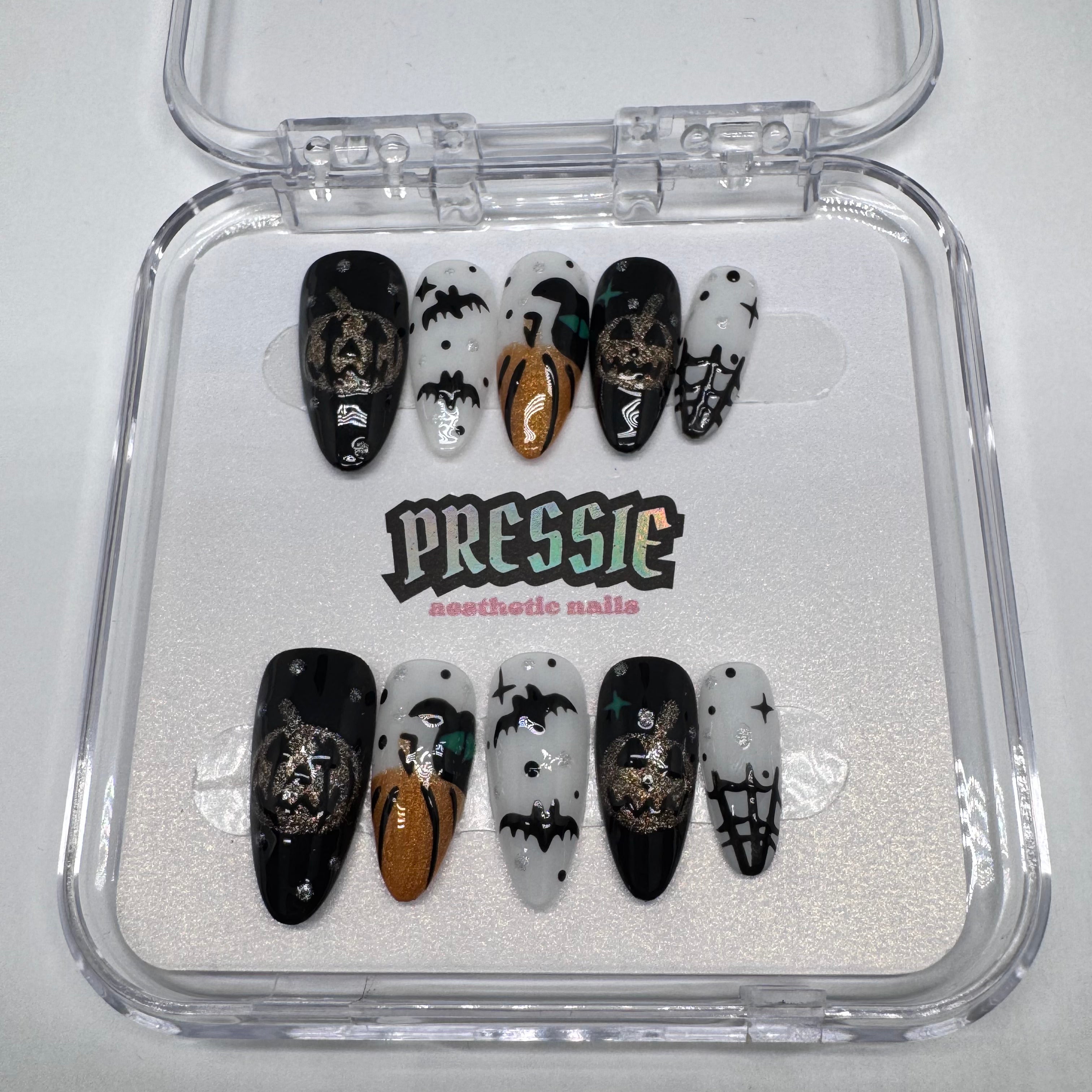 Hallowouine - Halloweenie 2025